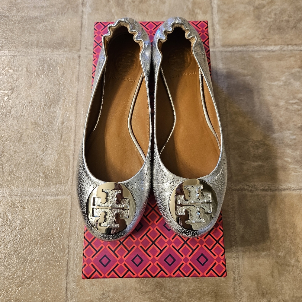 Tory Burch silver Reva ballet flats (size 6)